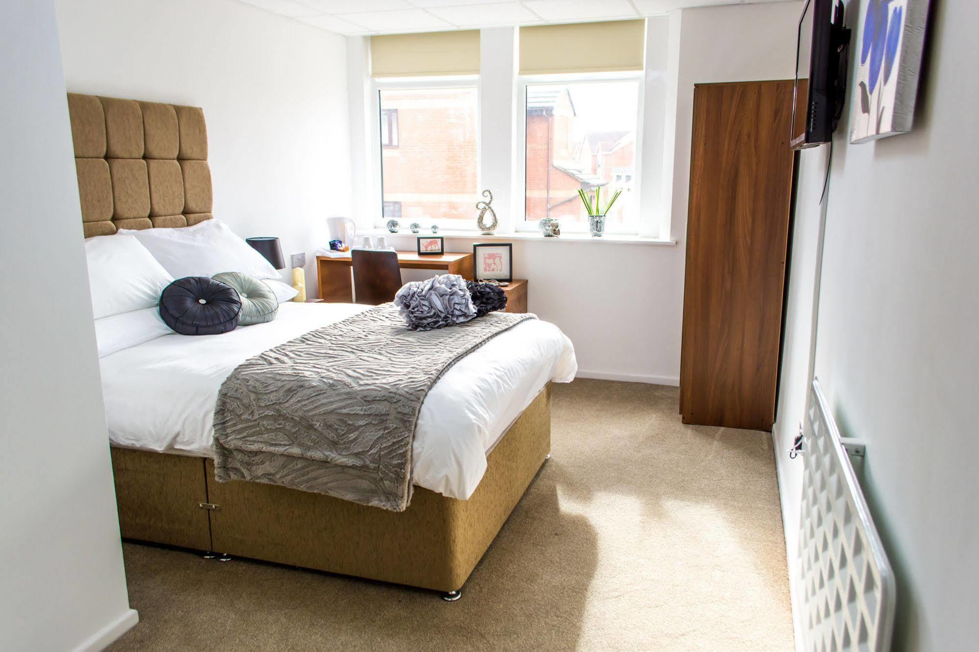 Park View Residence Manchester Buitenkant foto